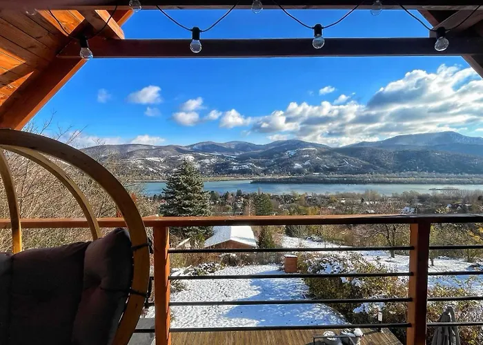 Hillside * ناغيماروس