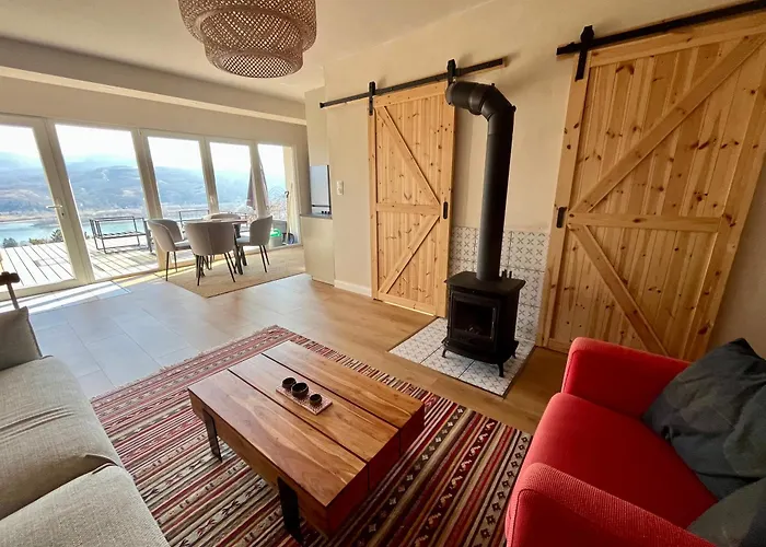 Hillside بيت للعطل ناغيماروس